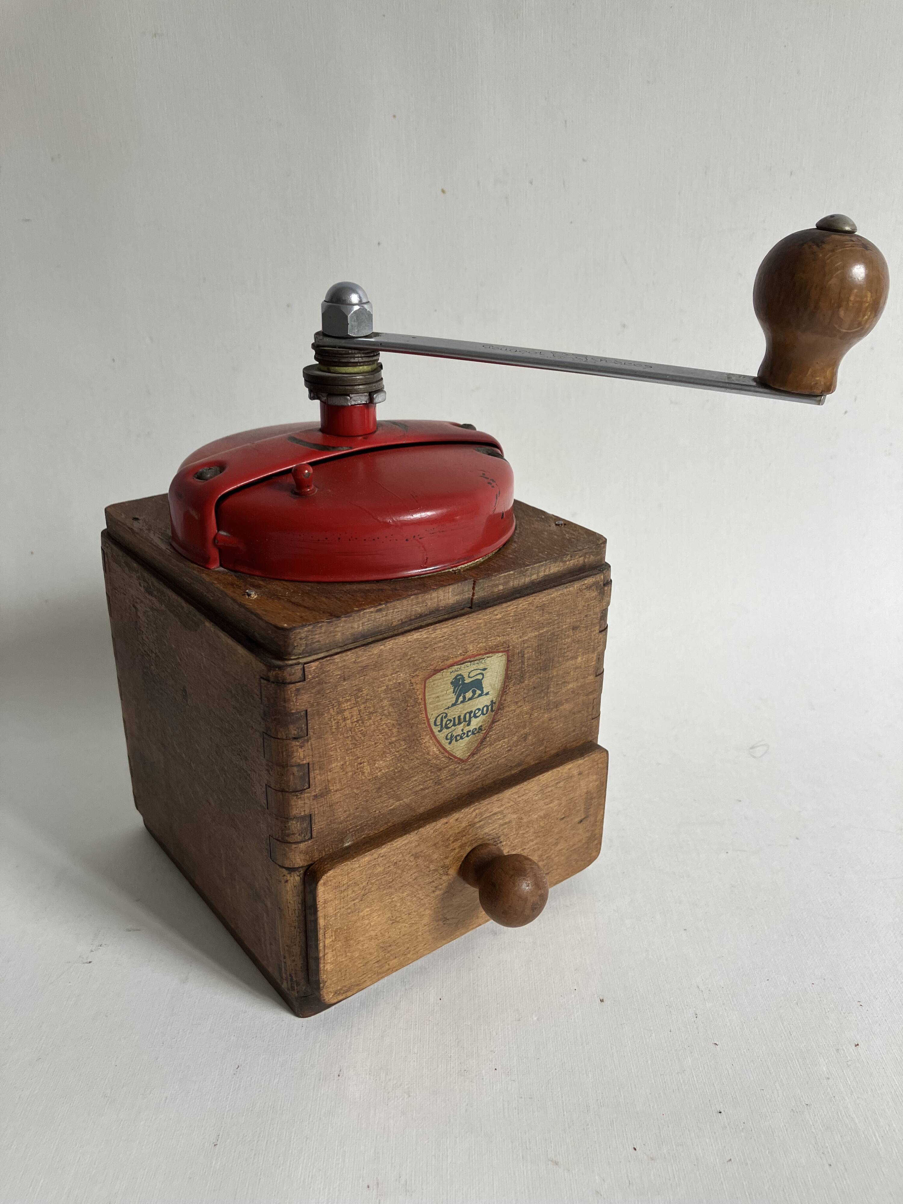 Peugeot Frères coffee grinder, kitchen decoration