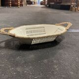 Serrated porcelain dish