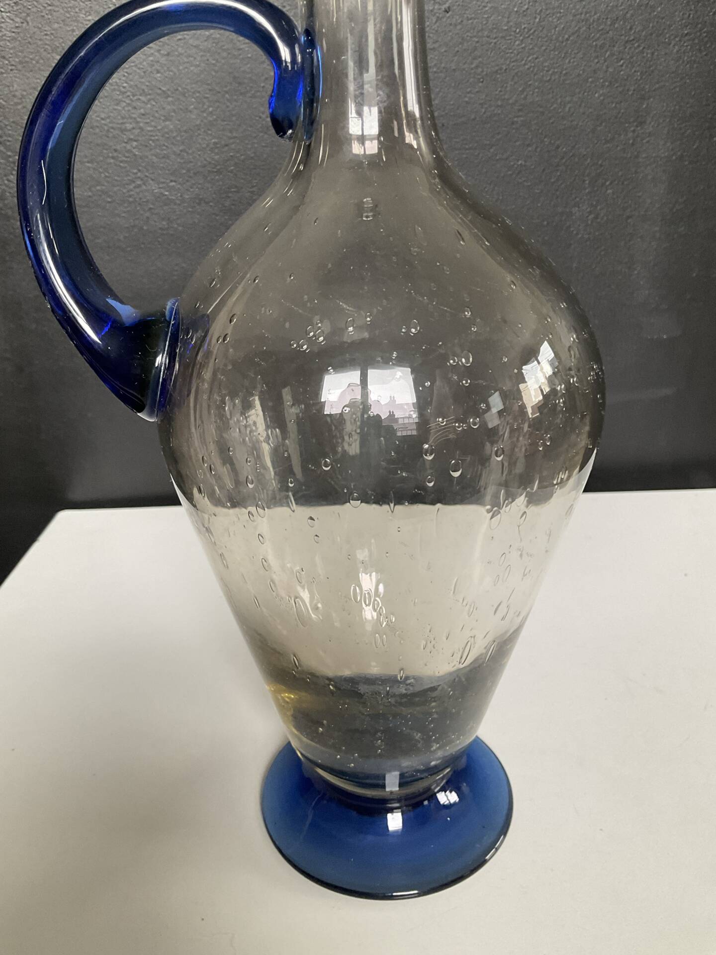 Vintage carafe in blown and bubbled glass paste.