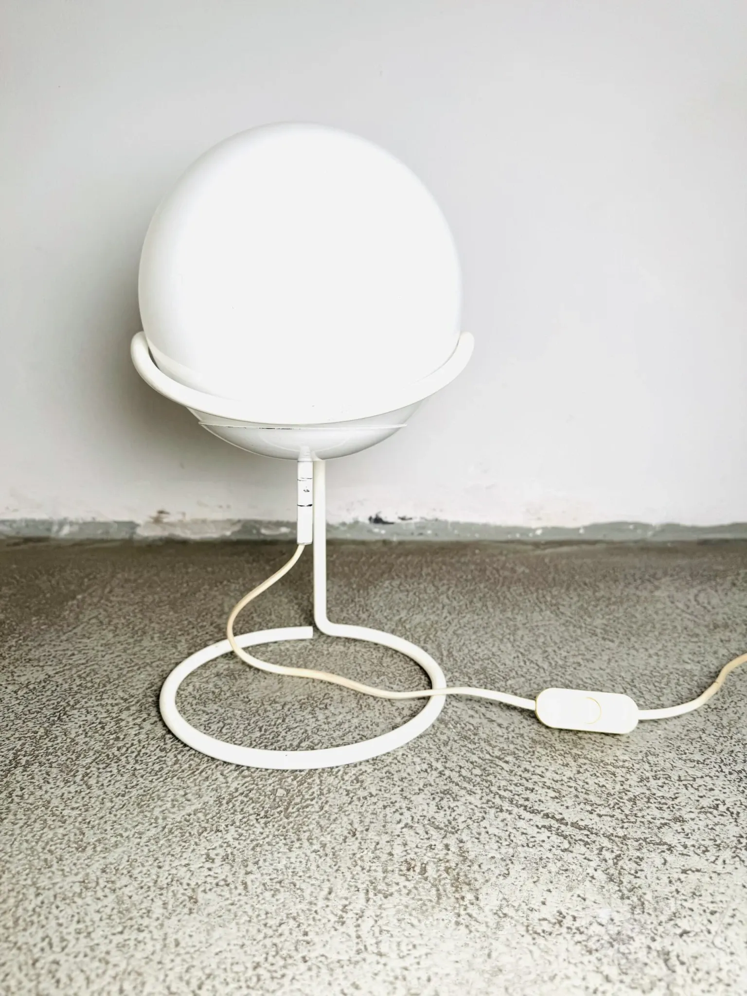 Floating Globe Table Lamp By Vrieland, The Netherlands, 1980S