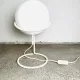 Lampe de table globe flottant par Vrieland, Pays-Bas, années 1980.