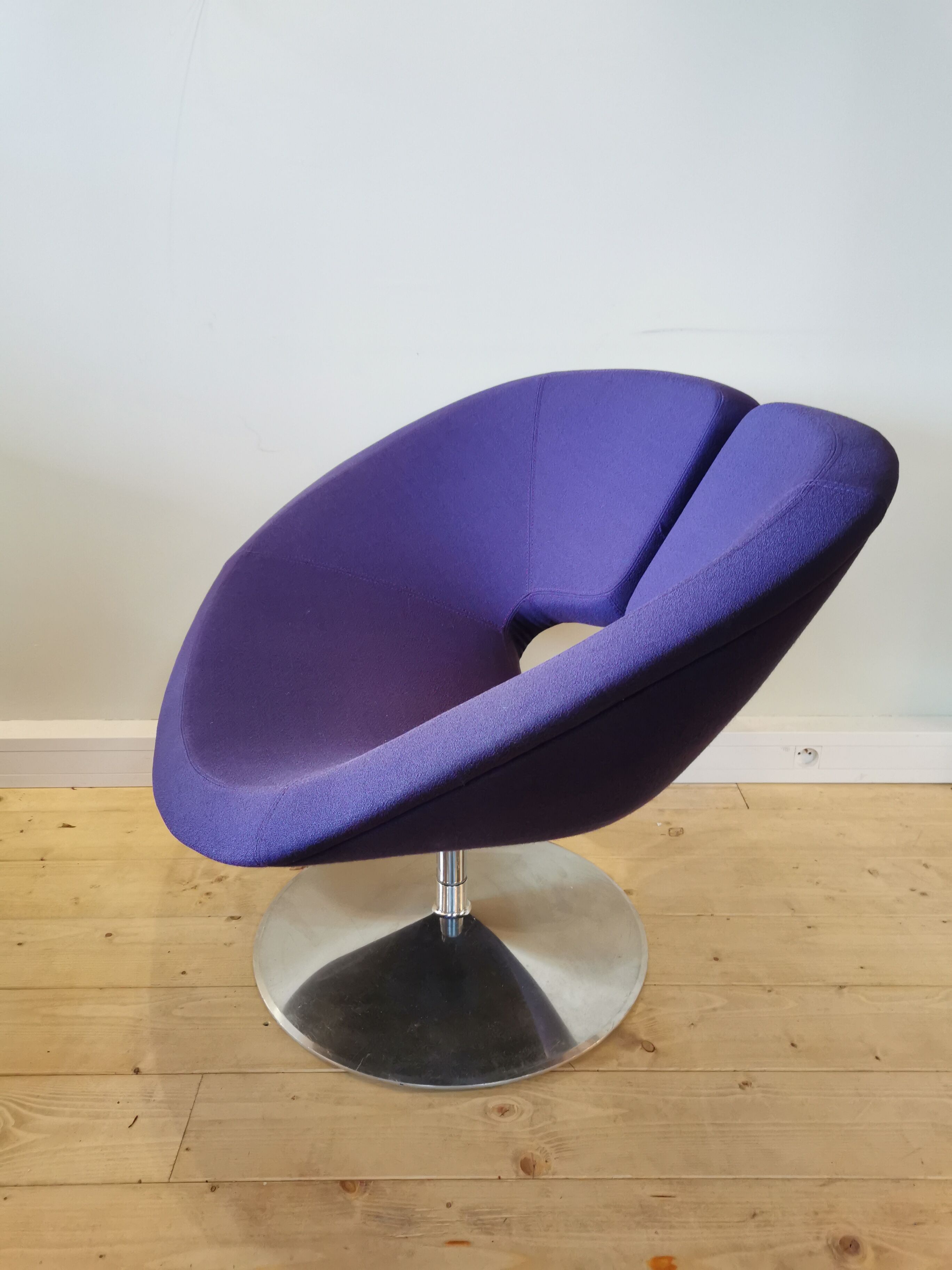 Pair of armchairs "Apollo" by Patrick Norguet for Artifort