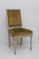 Chaise en bois et velour solide