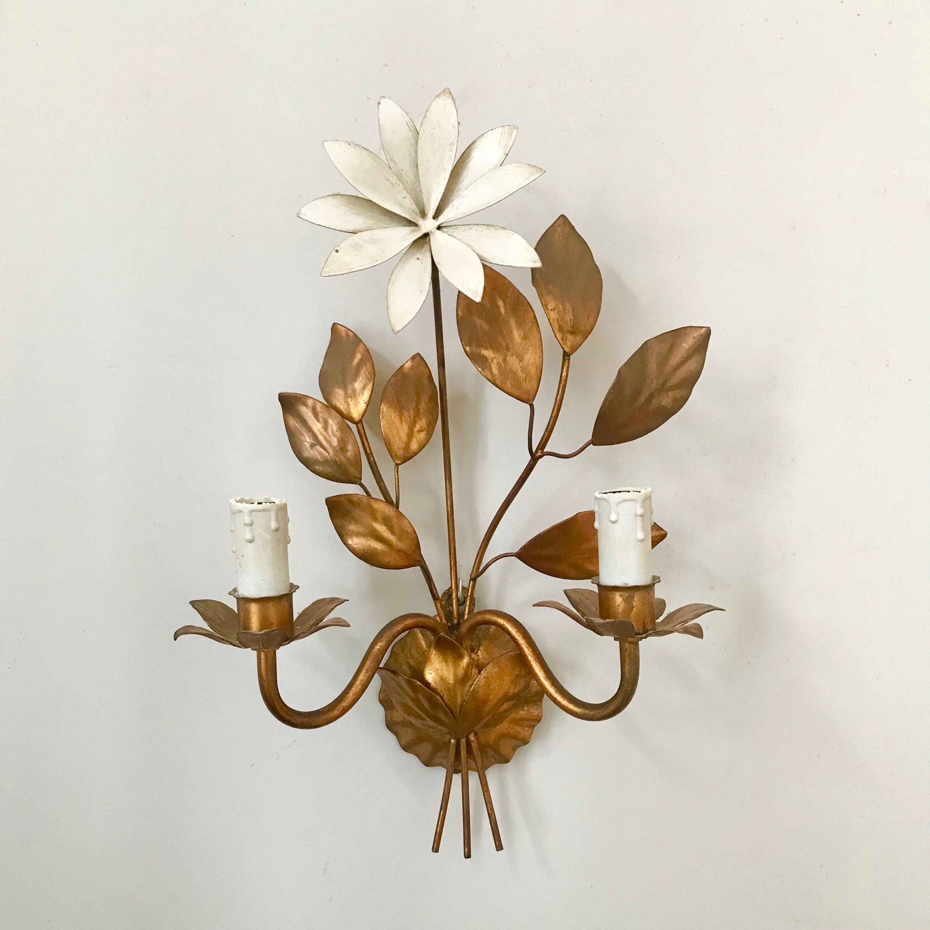 Mid-20th century flower wall light