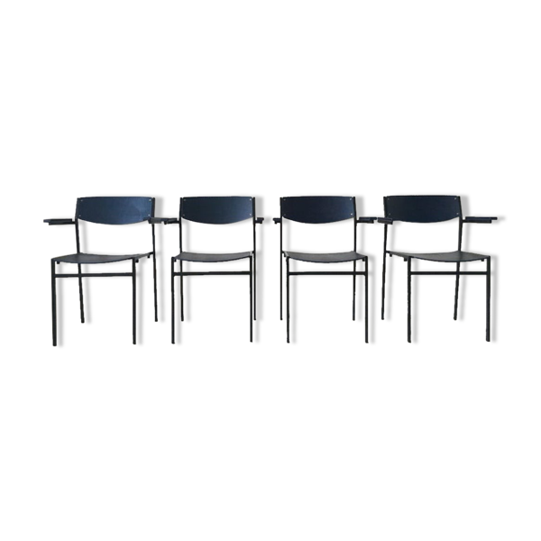 4 fauteuils empilables minimalistes en métal bleu et contreplaqué par Gijs van der Sluis