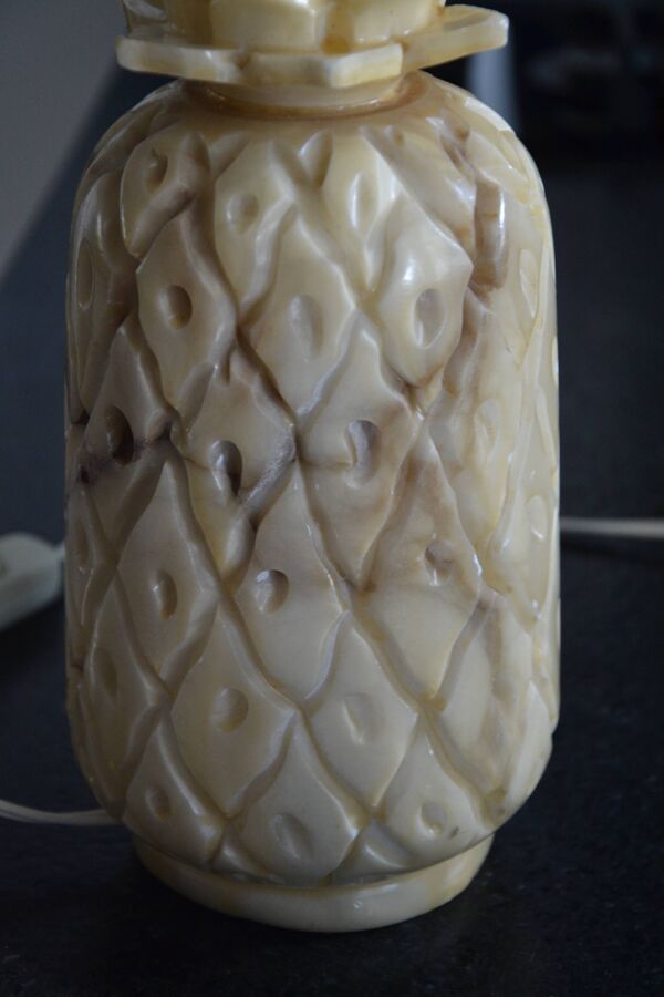 Pied de lampe Ananas en albâtre vintage