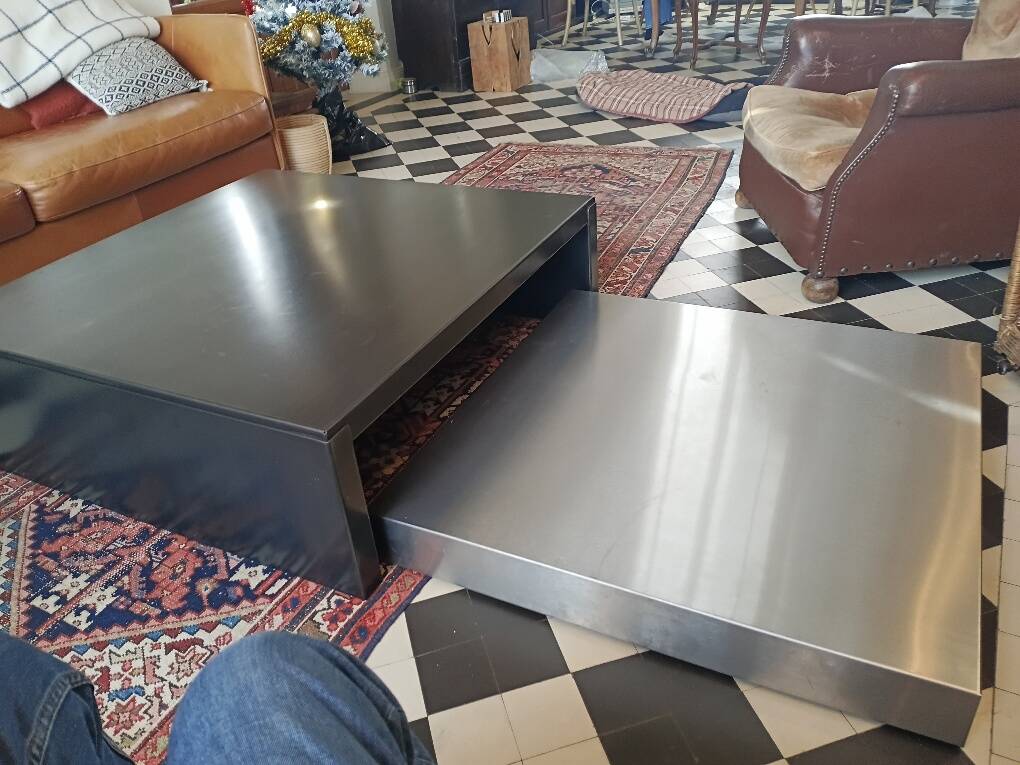 Zeus coffee table "Max & Moritz"