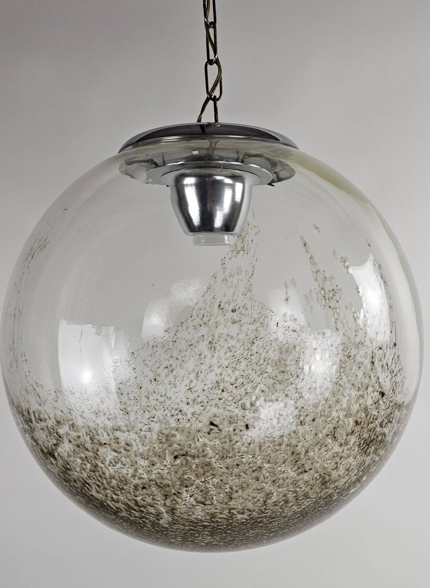 Large globe pendant lamp made of Italian glass with gold-grey speckles