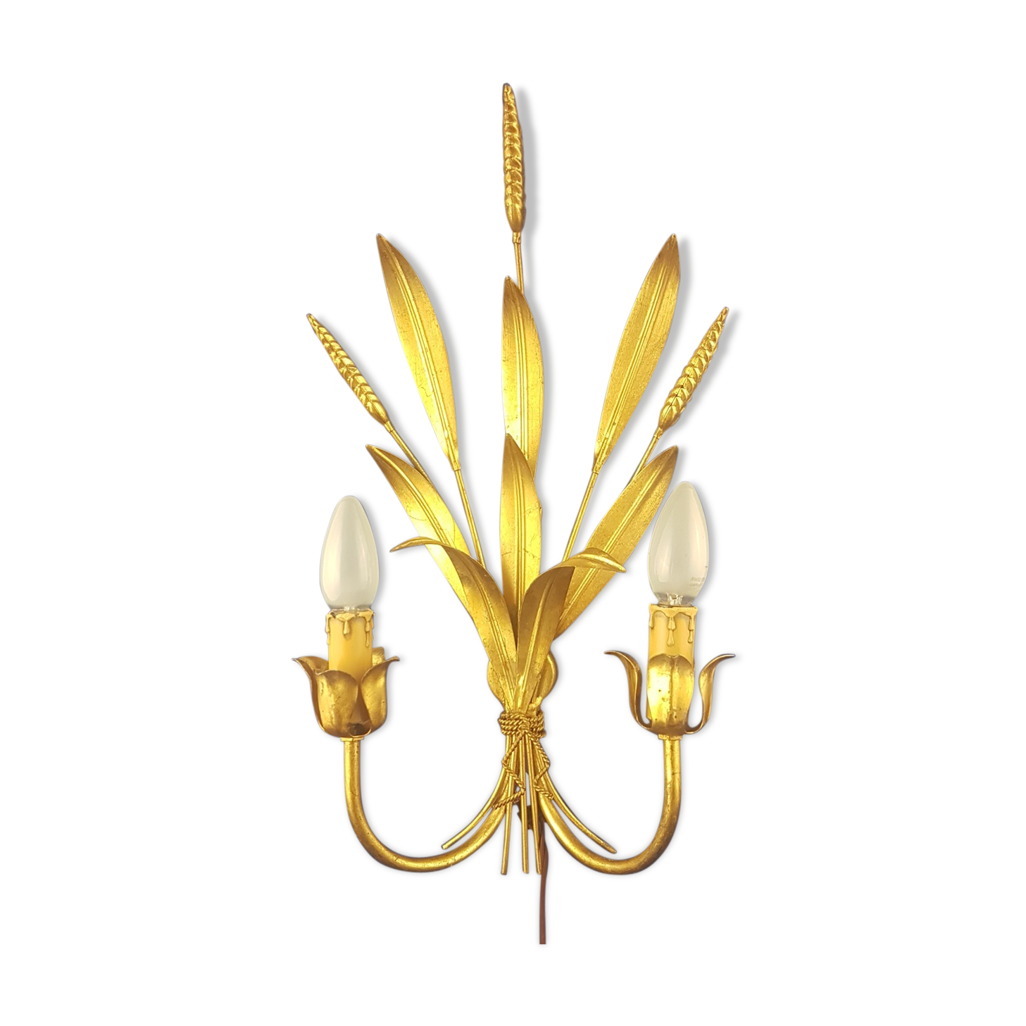 Golden metal wheat sheaf sconce