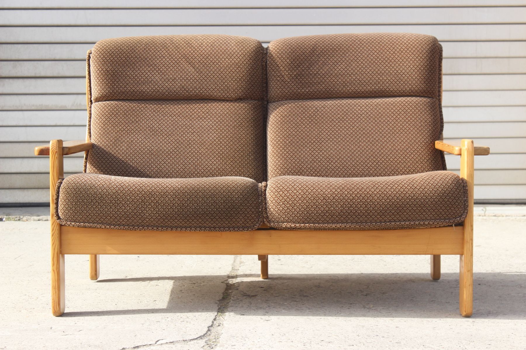 Vintage Scandinavian sofa in solid pine 50s/60s