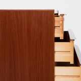 Midcentury Danish chest of 5 drawers in teak 1960s - long drawer handles