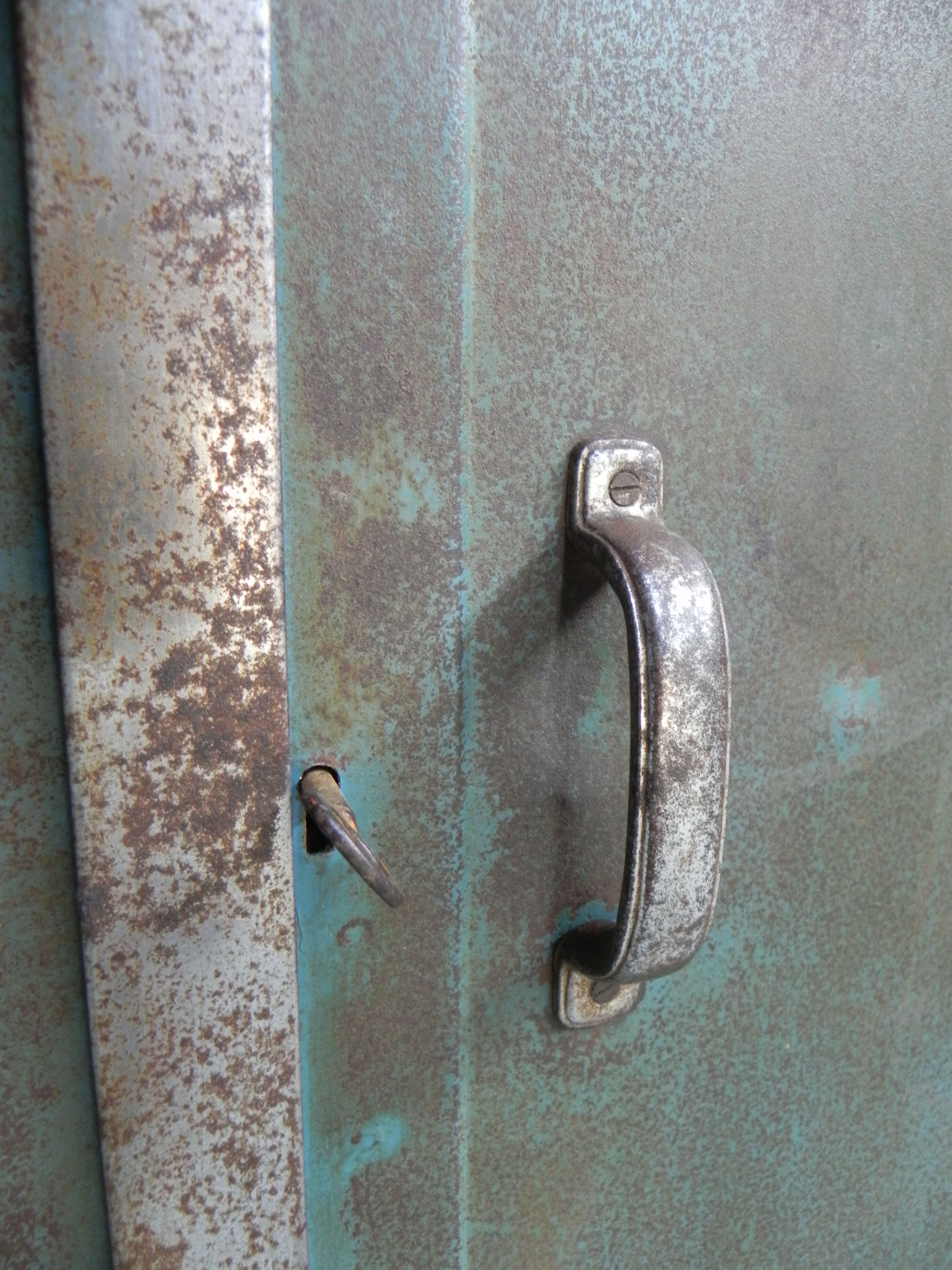 Industrial steel tool cabinet, hanging model, HR and Co