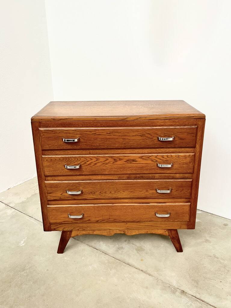 Commode vintage en chêne et poignées chrome – années 60