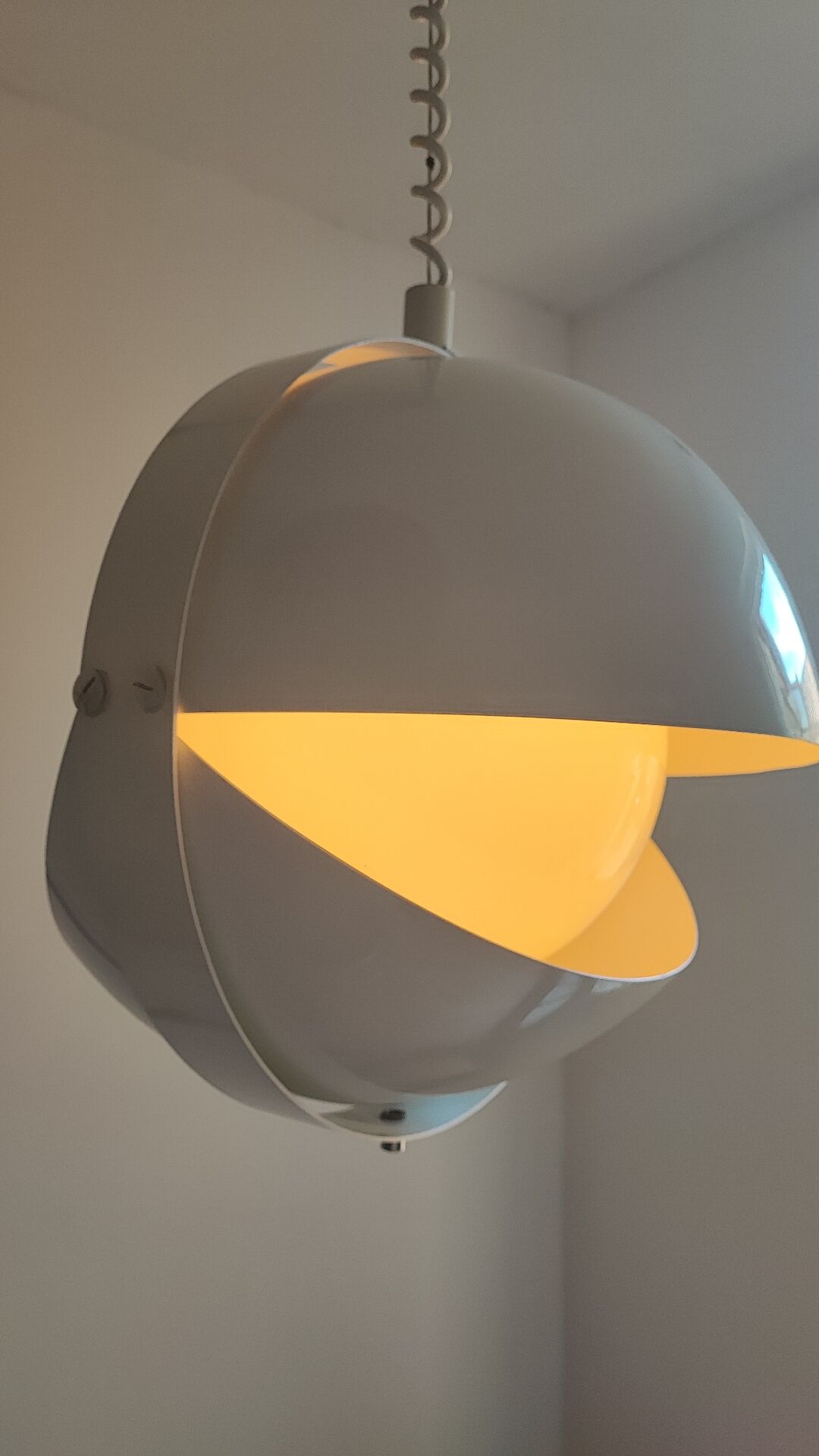 Dijkstra's eclipse suspension  
Lamps, 1970s