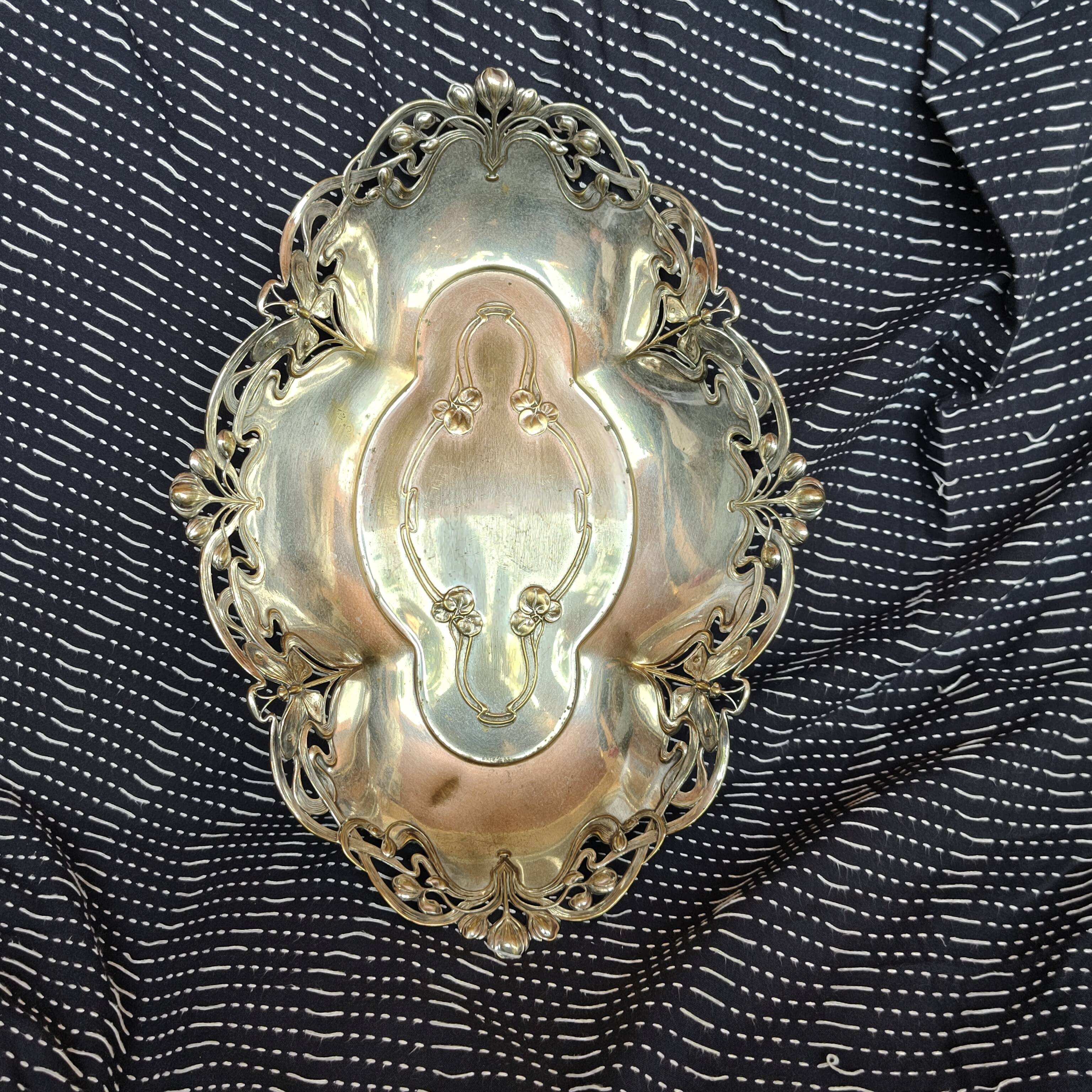 Plat style Art Nouveau / Jugendstil, vers 1900-1910