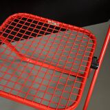 Chaise pliante en métal rouge