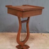 Workers' table poetement lyre