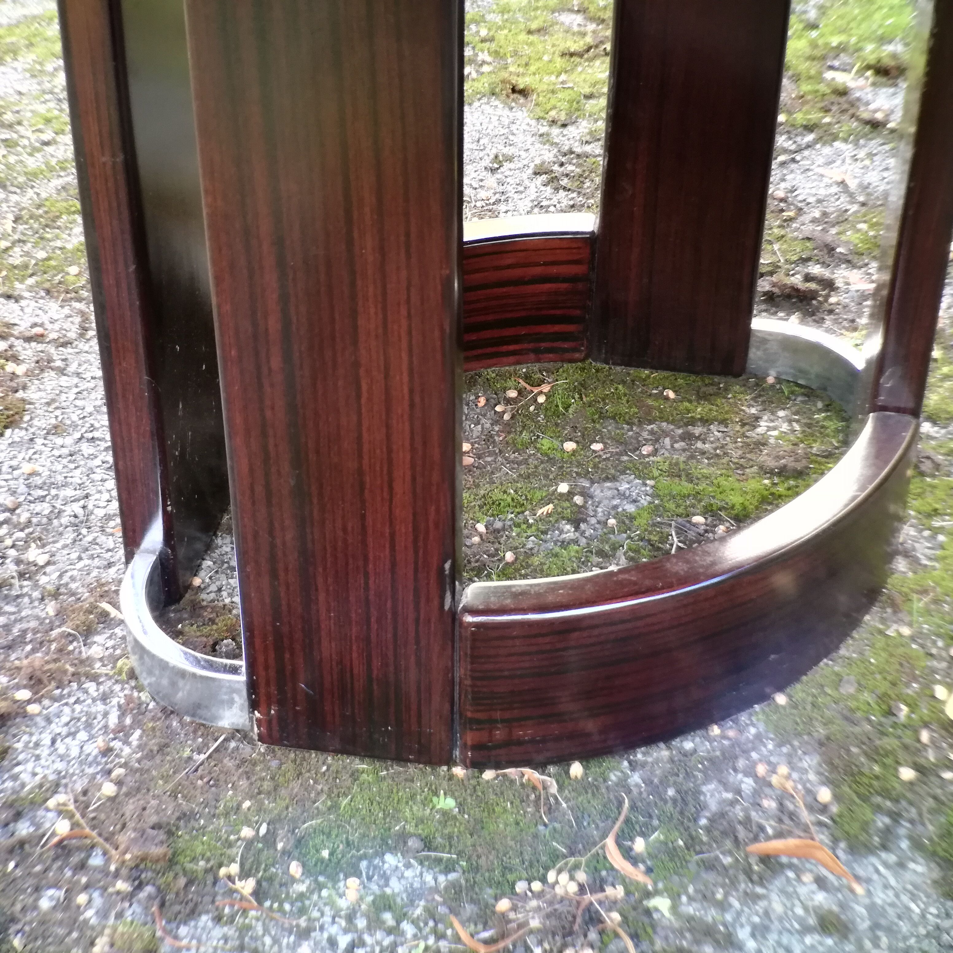 Art Deco round table in green marble