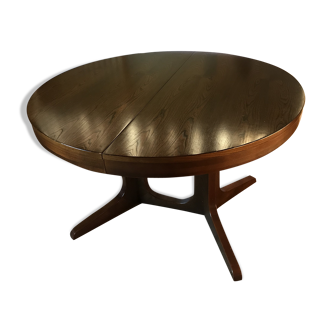 Round vintage Baumann table