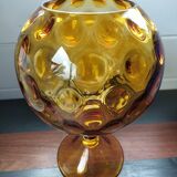 Vase calice en verre ambrée années 50/60