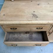 Large English chest of drawers (renovated)