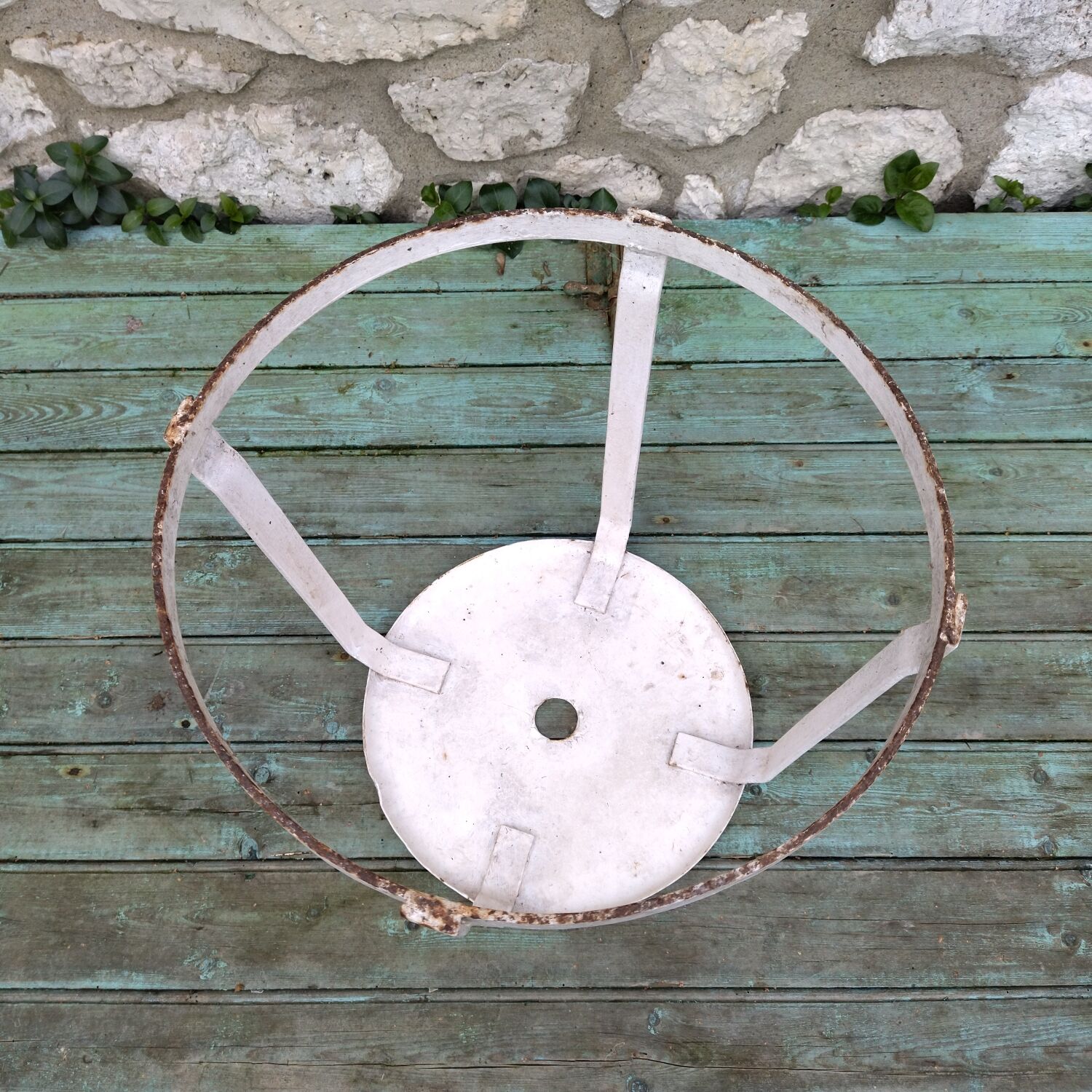 Tabouret industriel en métal