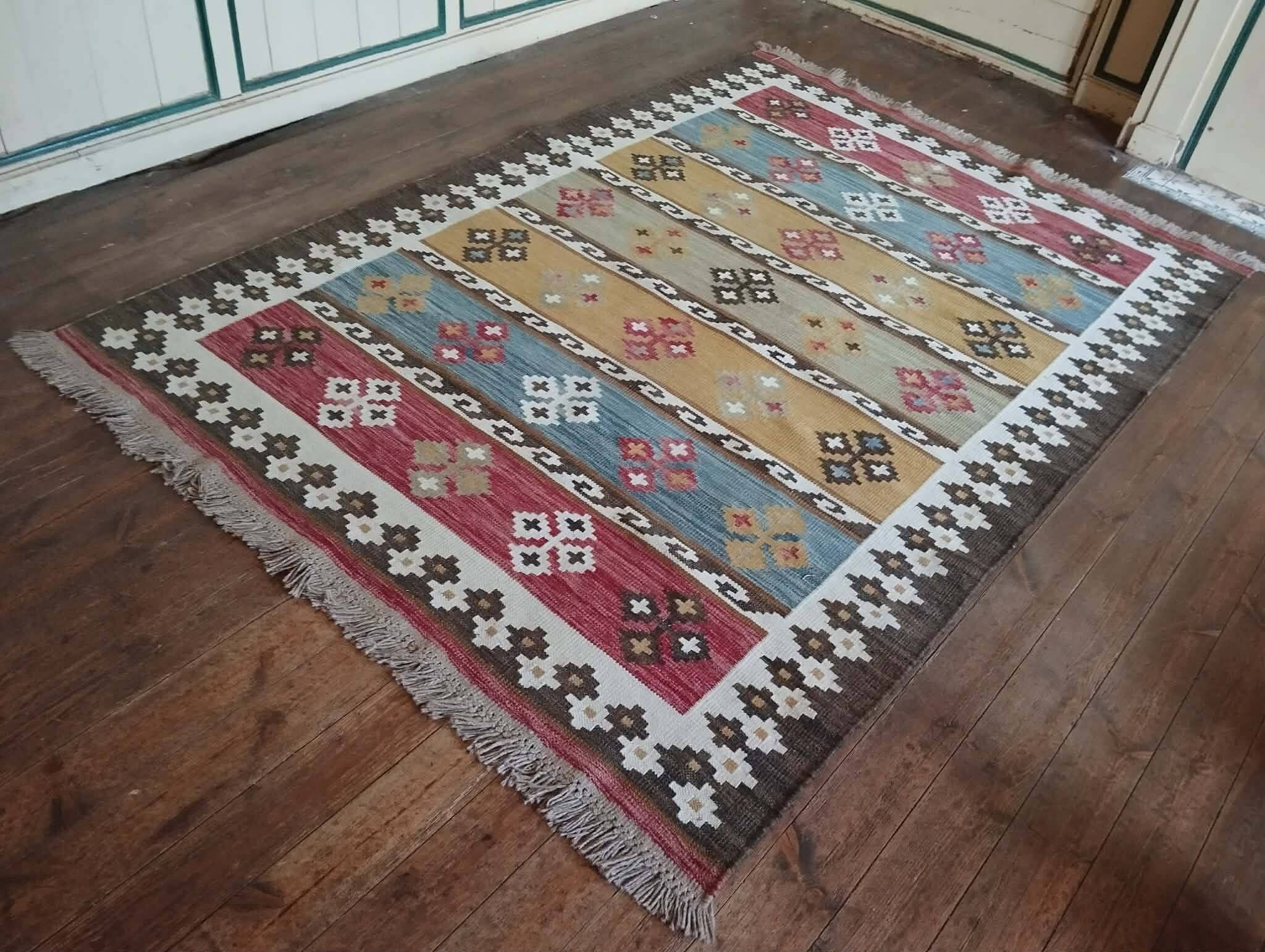 Handmade Indo Qashqaï rug 240x170cm