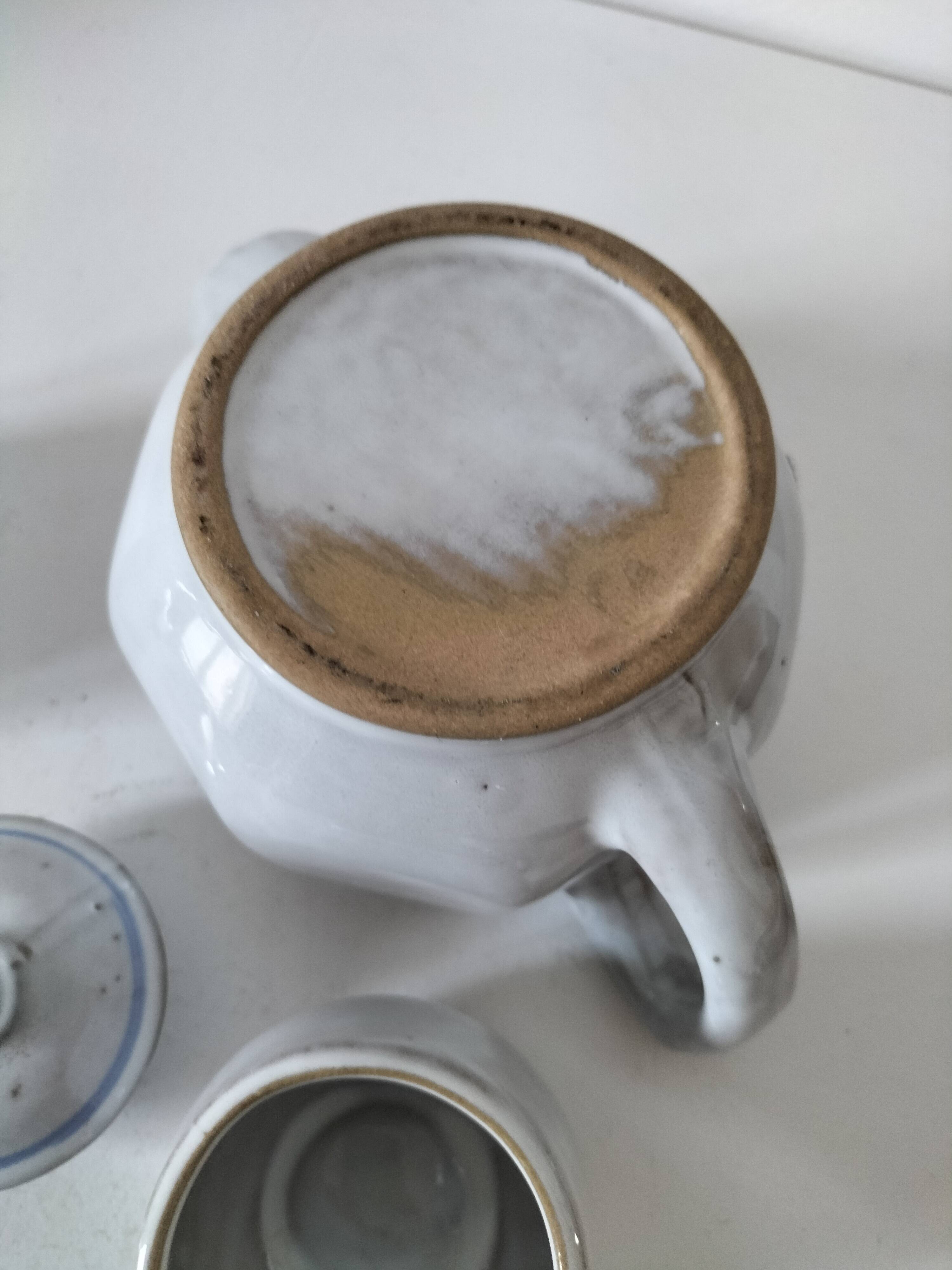 Stoneware tea set with swan decor – Hygge & Lagom spirit