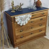 Old chest of drawers