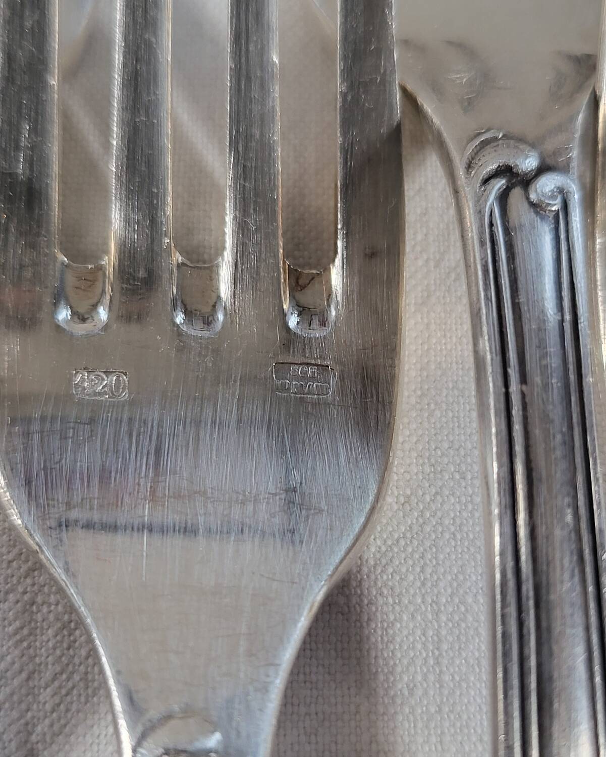 12 SOH Silver Metal Table Forks