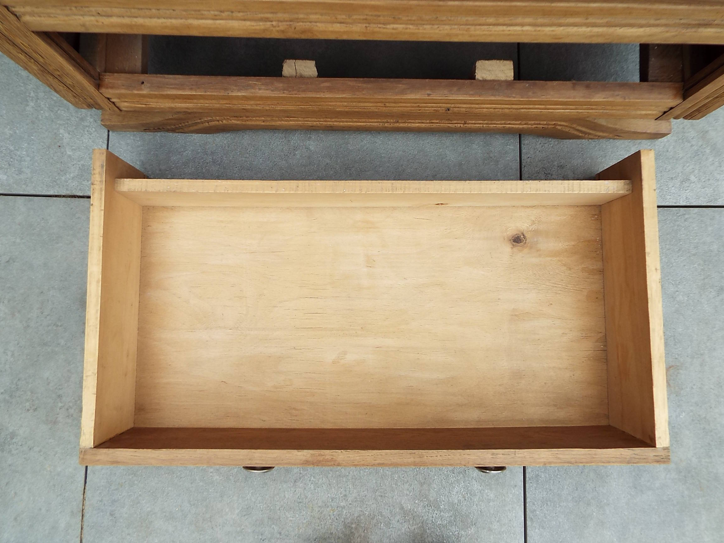 Art Deco style chest of drawers