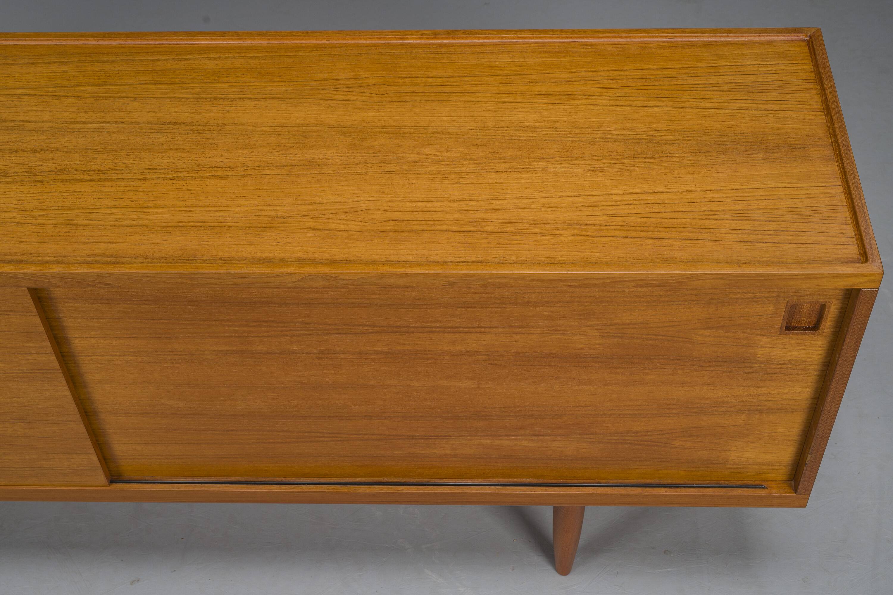 Vintage Model No. 20 Sideboard by Niels O. Møller for JL Møllers, 1960s