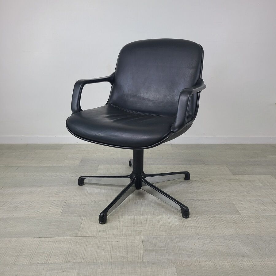 Office armchair Strafor Steelcase vintage leather 70s Selency