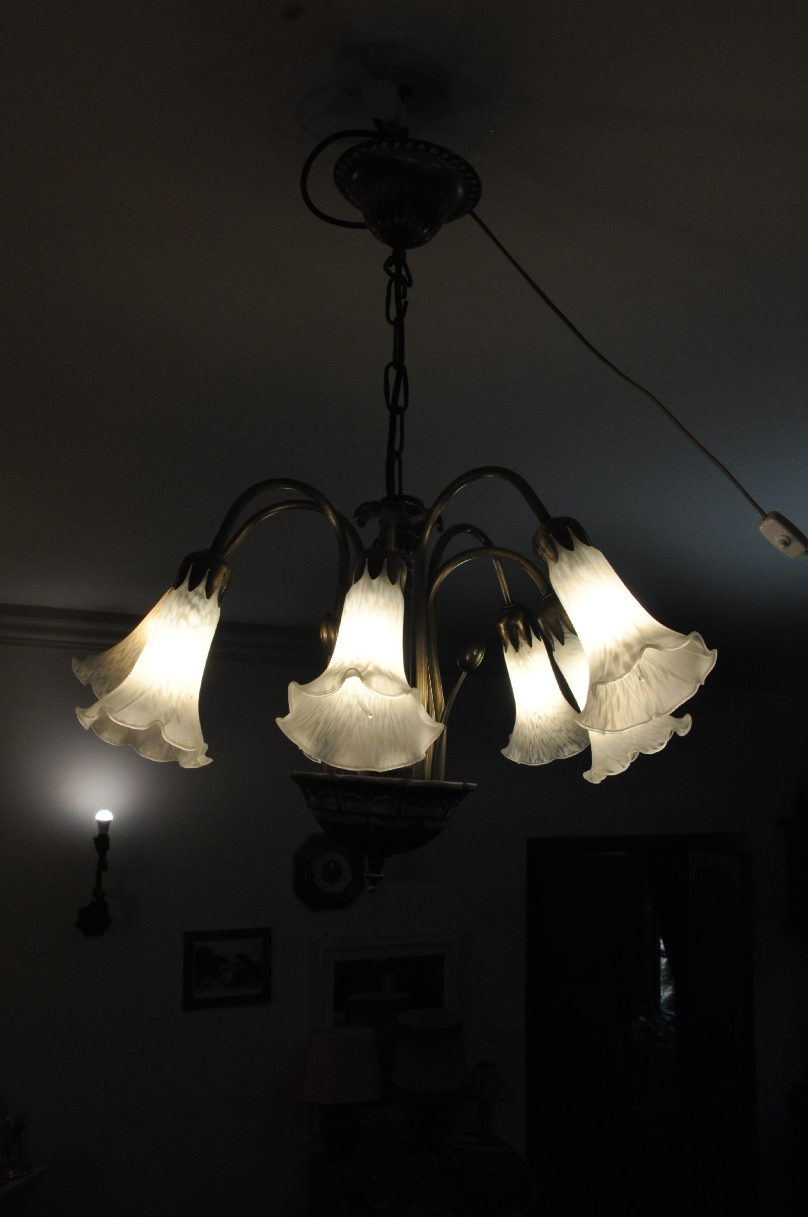 Lustre de salon metalwork