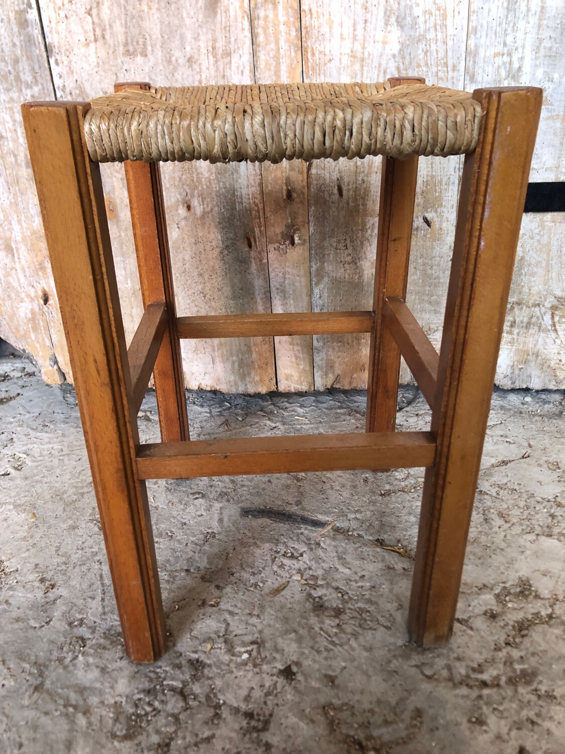 Wooden stool & mulched seat