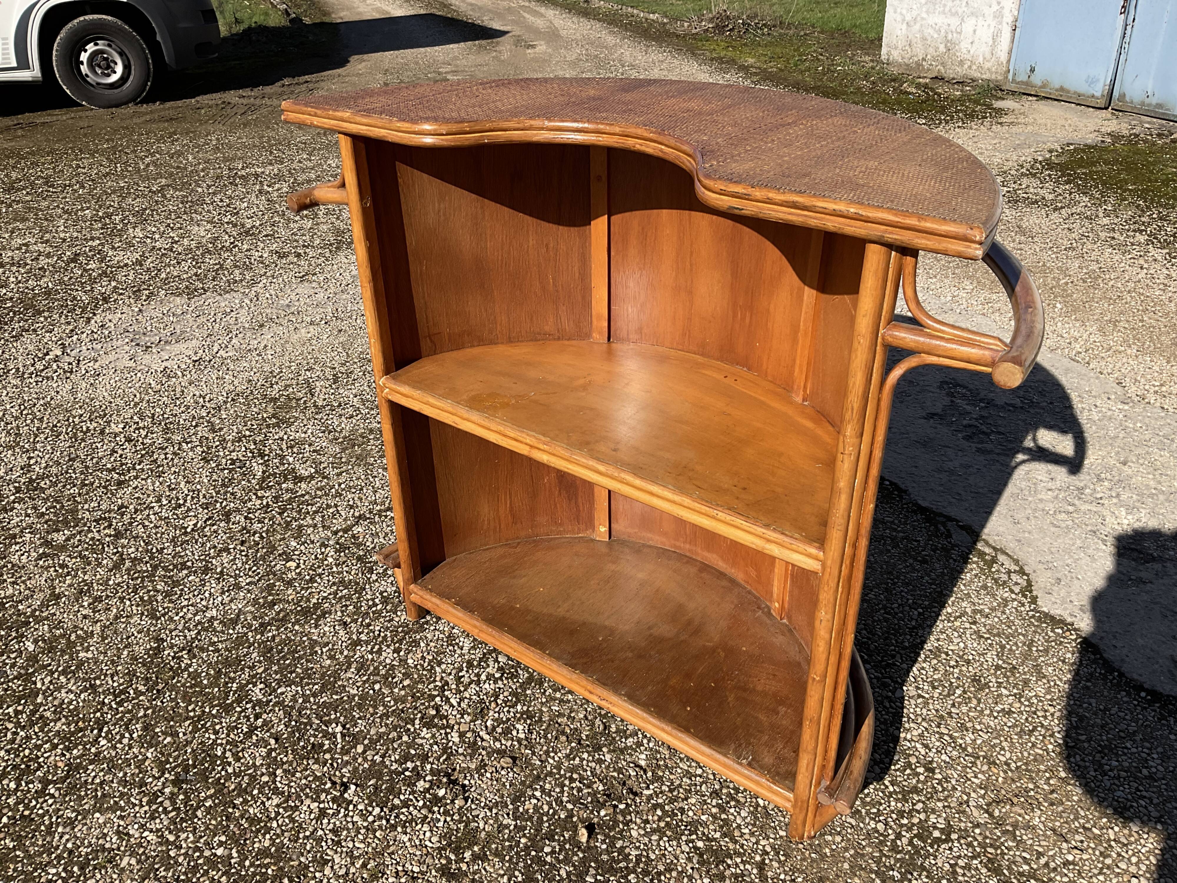 Rattan bar