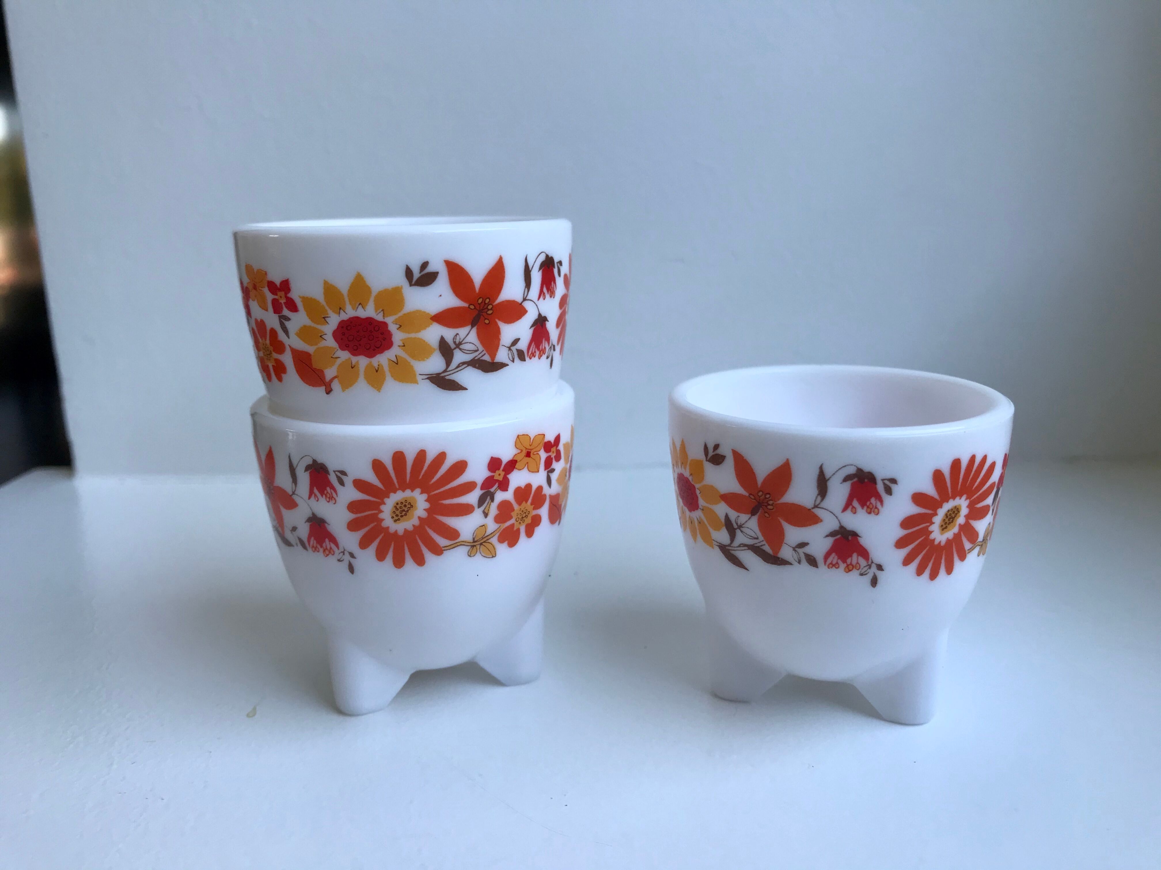 Trio of Arcopal cockroaches colorful flowers 70s