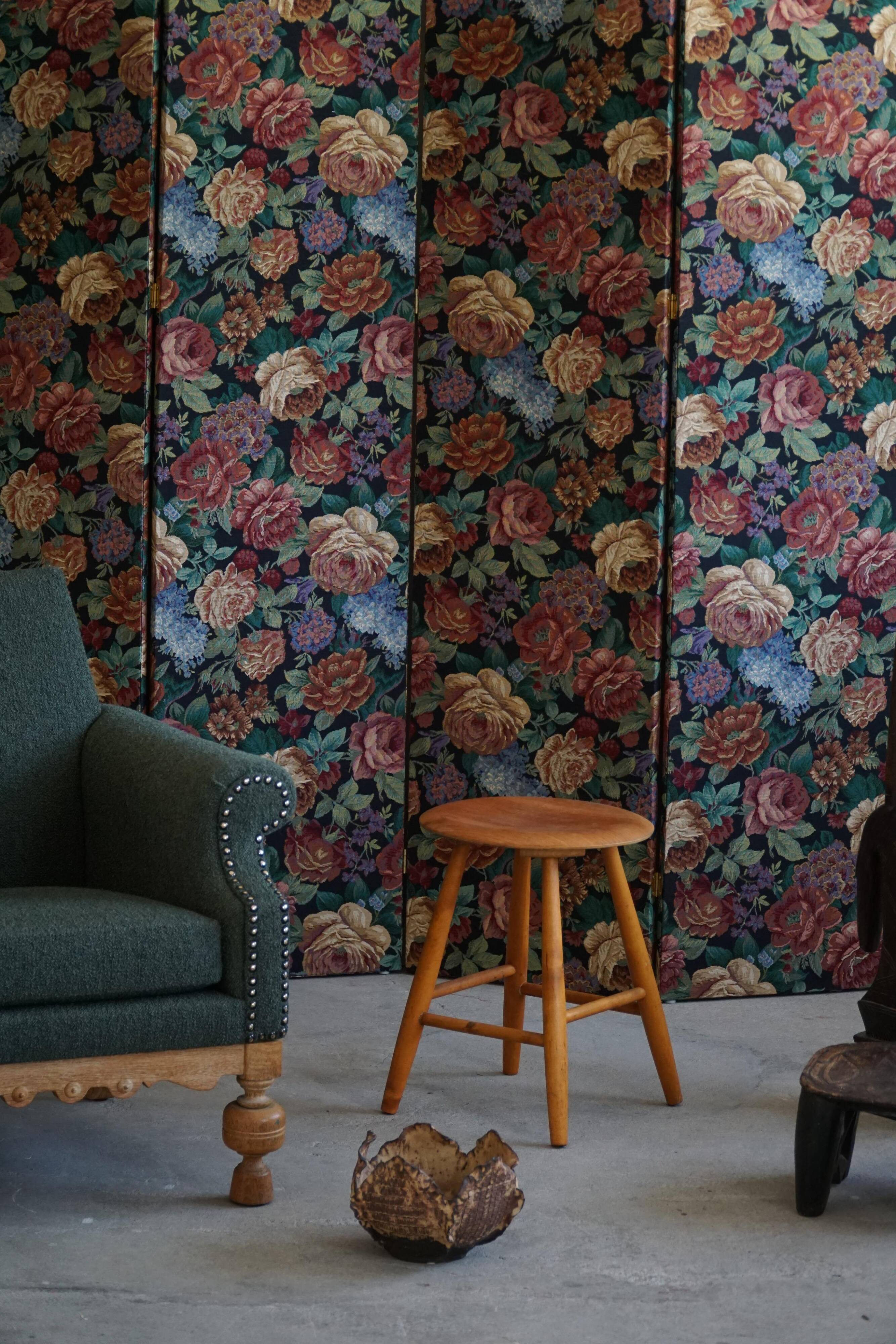 Round beech stool by a Danish cabinetmaker, mid-century modern, 1970s.