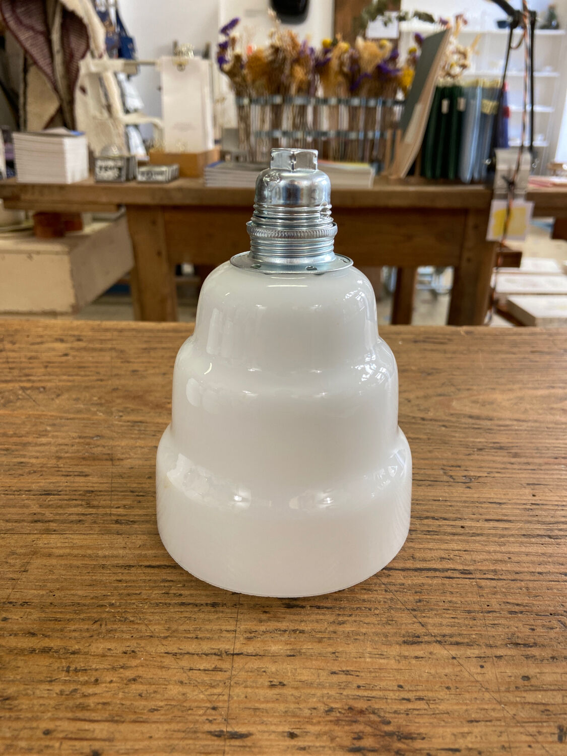 Set of 3 white glass lampshades for suspension