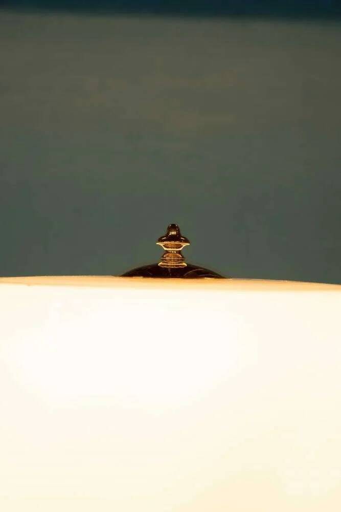 Vintage brass table lamp in Hollywood Regency style from the 50s/60s.