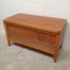 Banc coffre en bois et rotin vintage