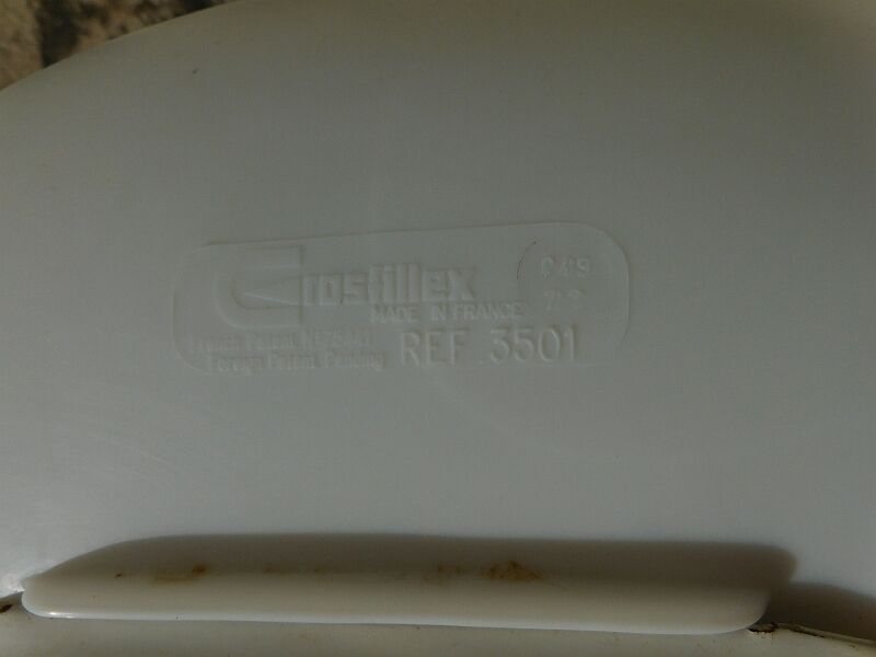 Grosfilex dining table and 4 chairs