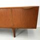 Buffet vintage par McIntosh, design de T. Robertson des années 1960.