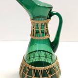 Pichet/vase vert en verre soufflé à la main et osier, Empoli, Italie