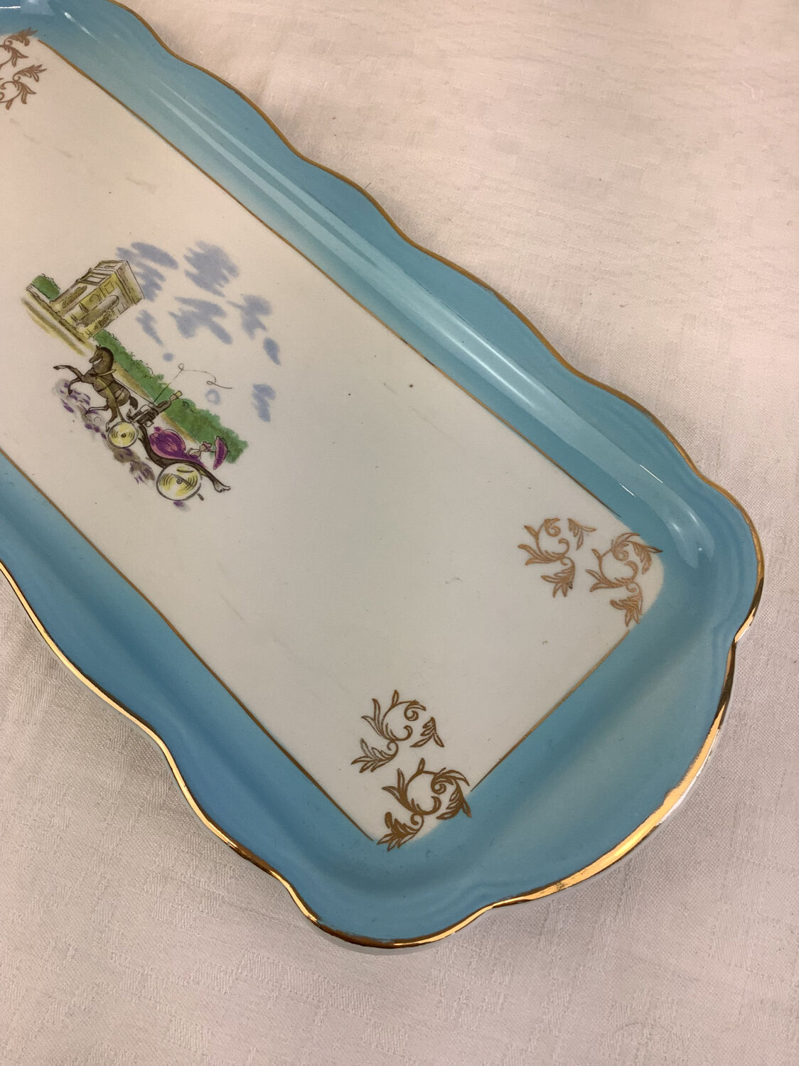 Porcelain cake dish France Badonviller