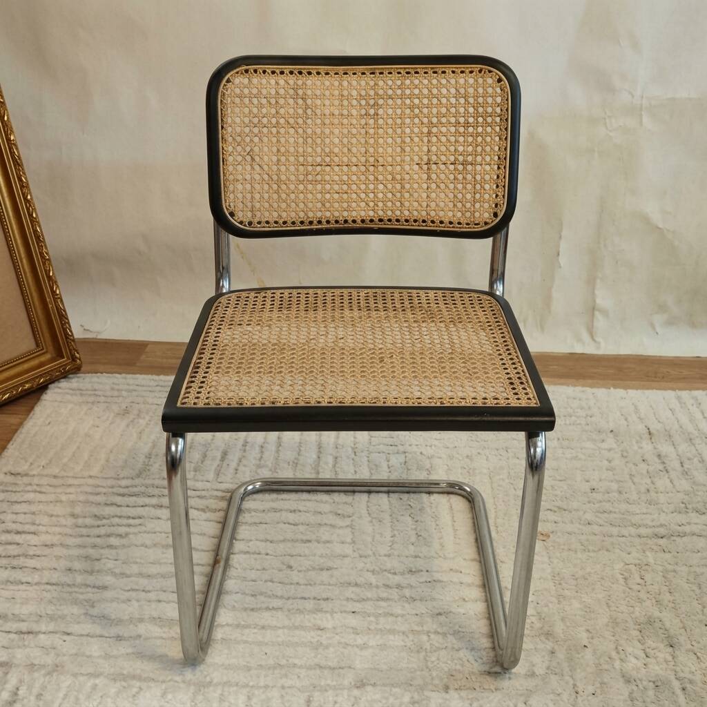 Chaise Cesca B32 noire de Marcel Breuer estampillée, Italie
