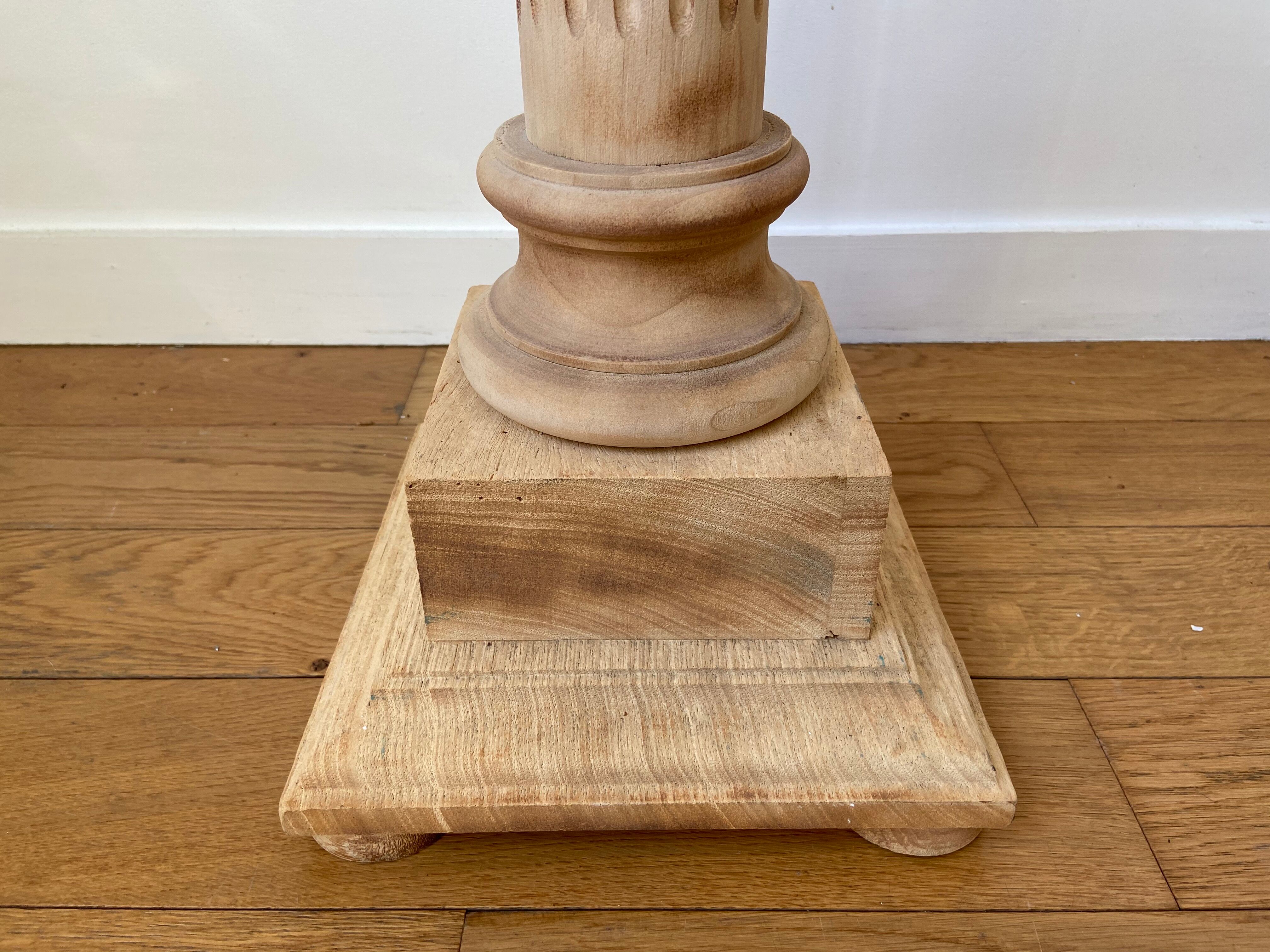 Sellette - wooden column