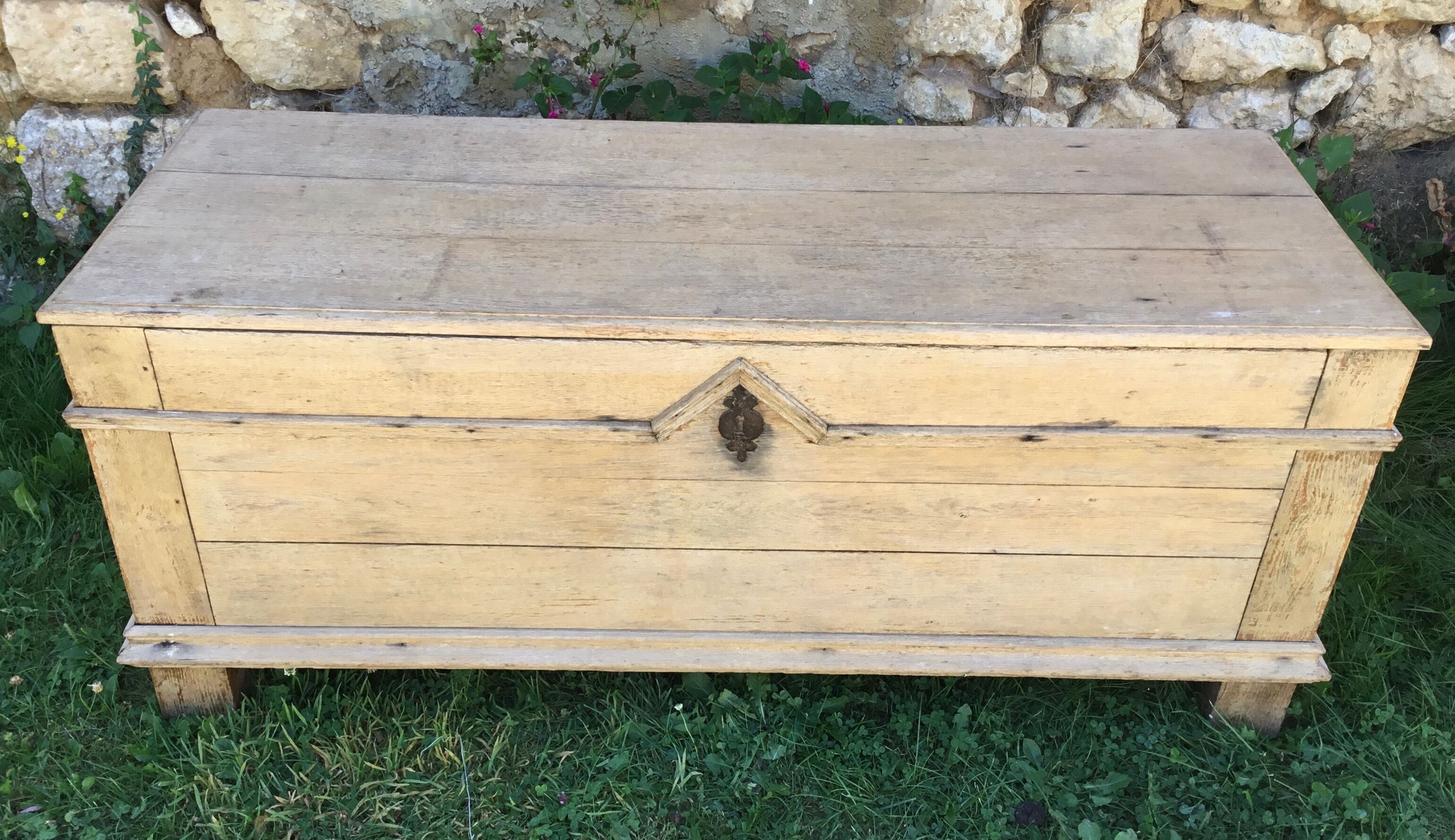 Louis XIII style oak chest