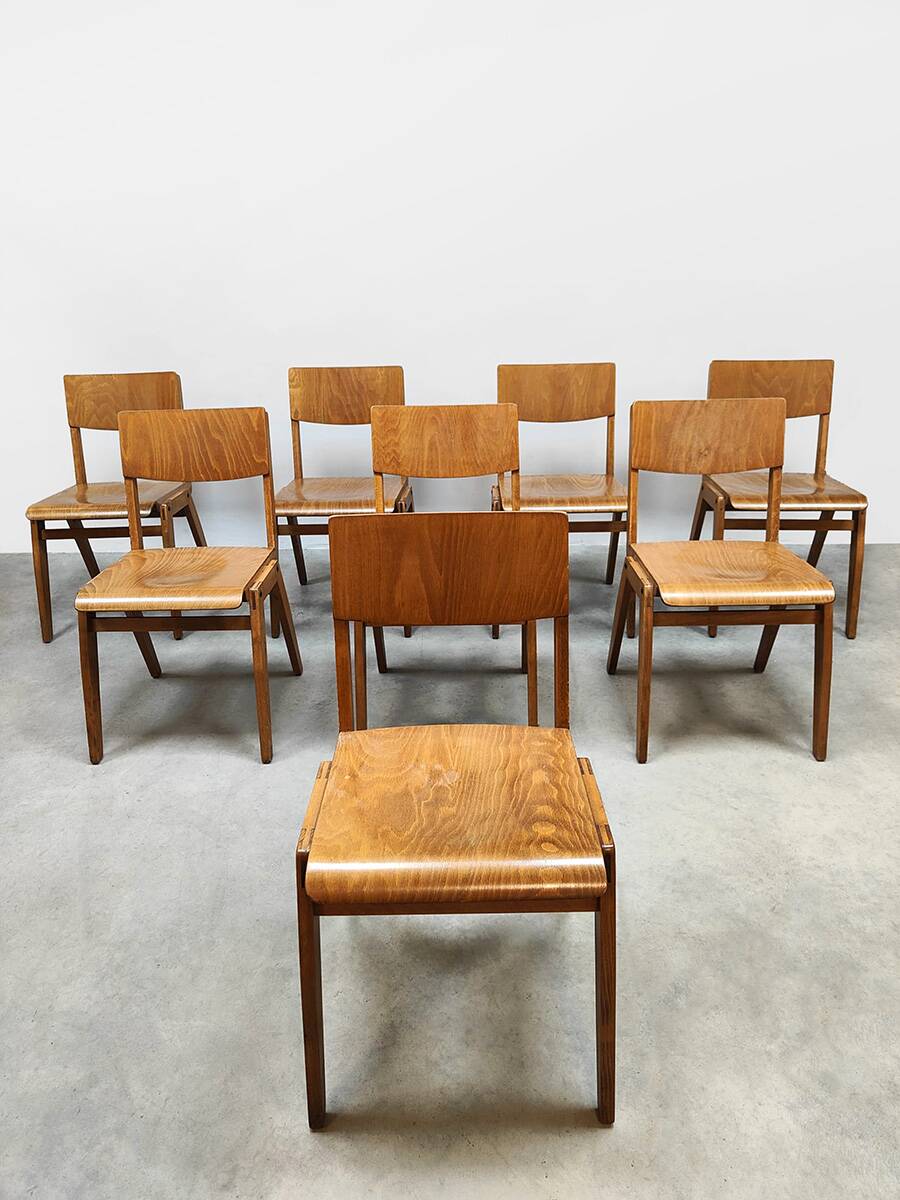 8 vintage Casala stackable dining chairs