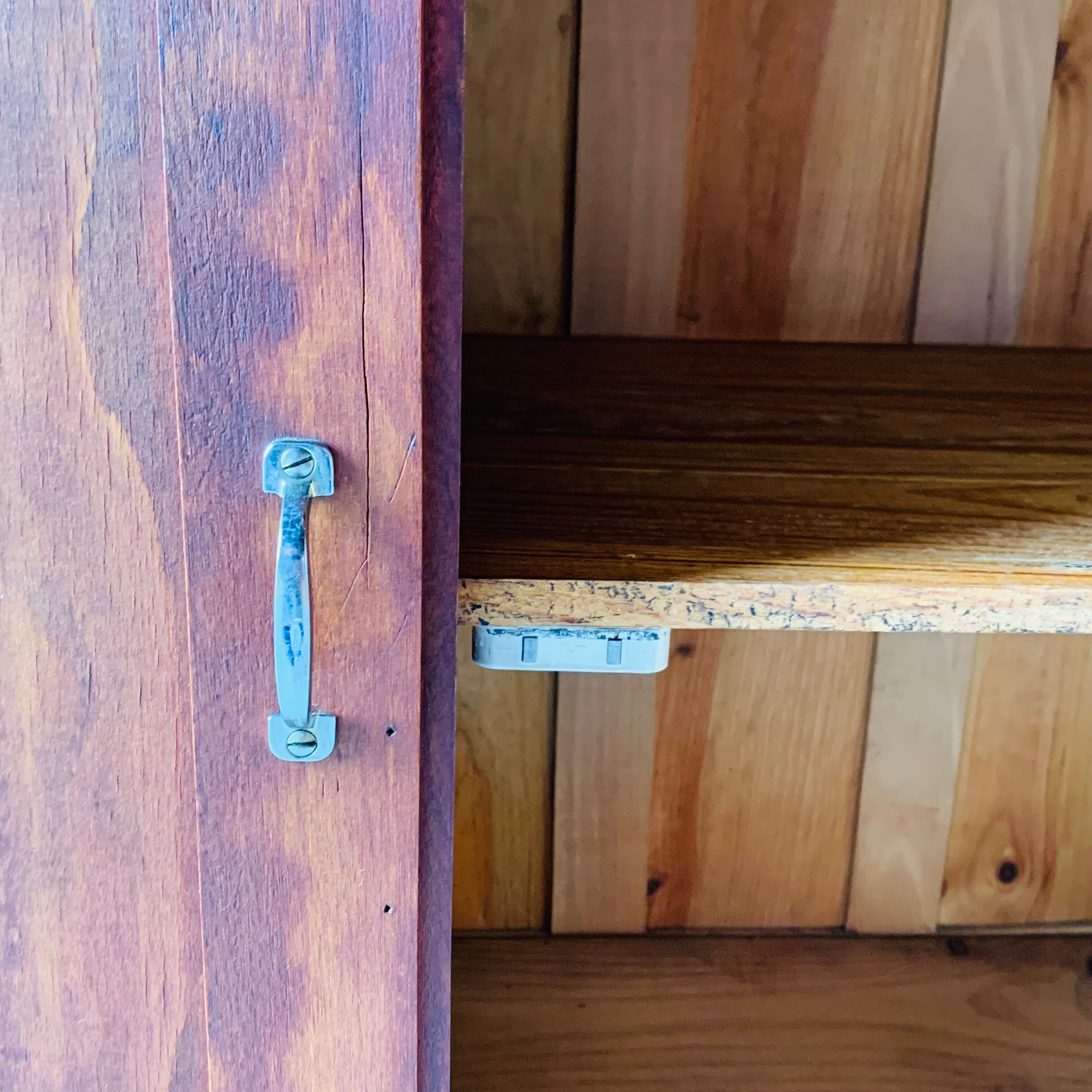 Parisian buffet - offset handles